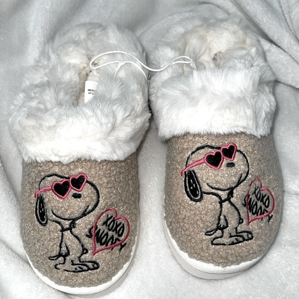 American eagle snoopy